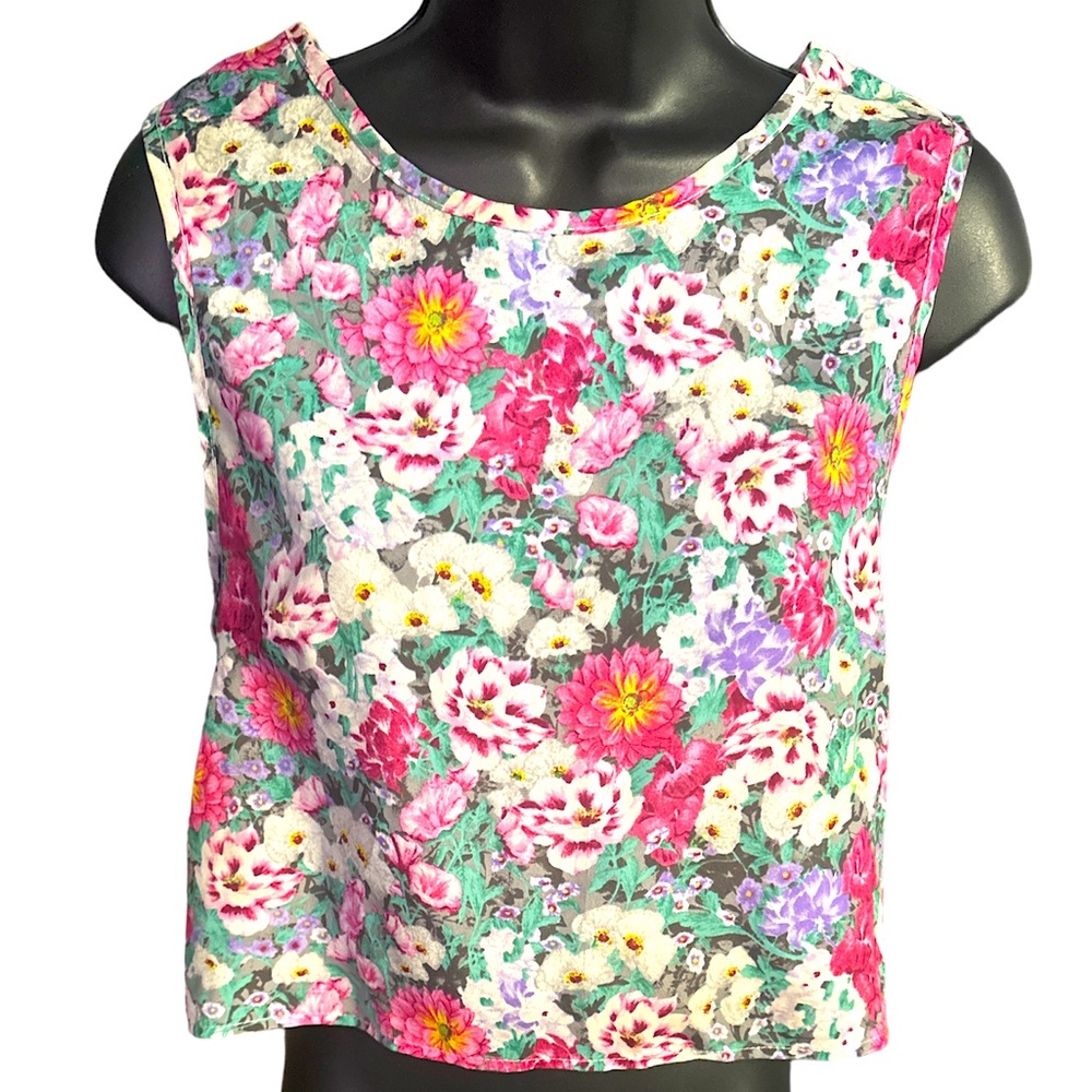 A’GACI Floral Crop Top with Open Back and Zipper NWOT
